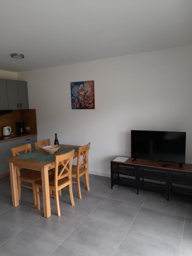 מיילנו Milo Mare Apartaments מראה חיצוני תמונה